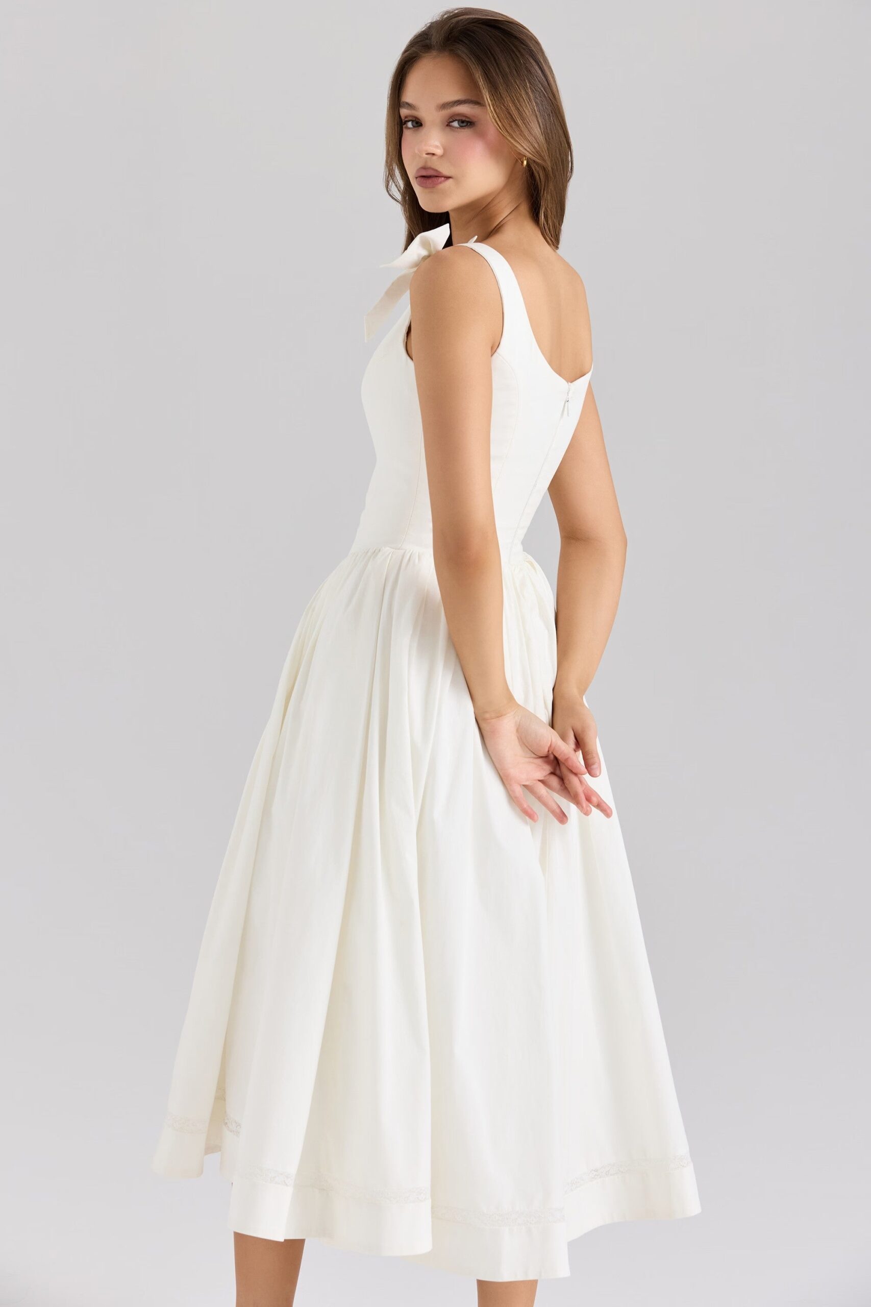 1394984279859003392 House Same French Sweet Bowknot Decoration Gentle Elegant Graceful U Collar Waist Trimming Spaghetti Straps Dress - Image 2